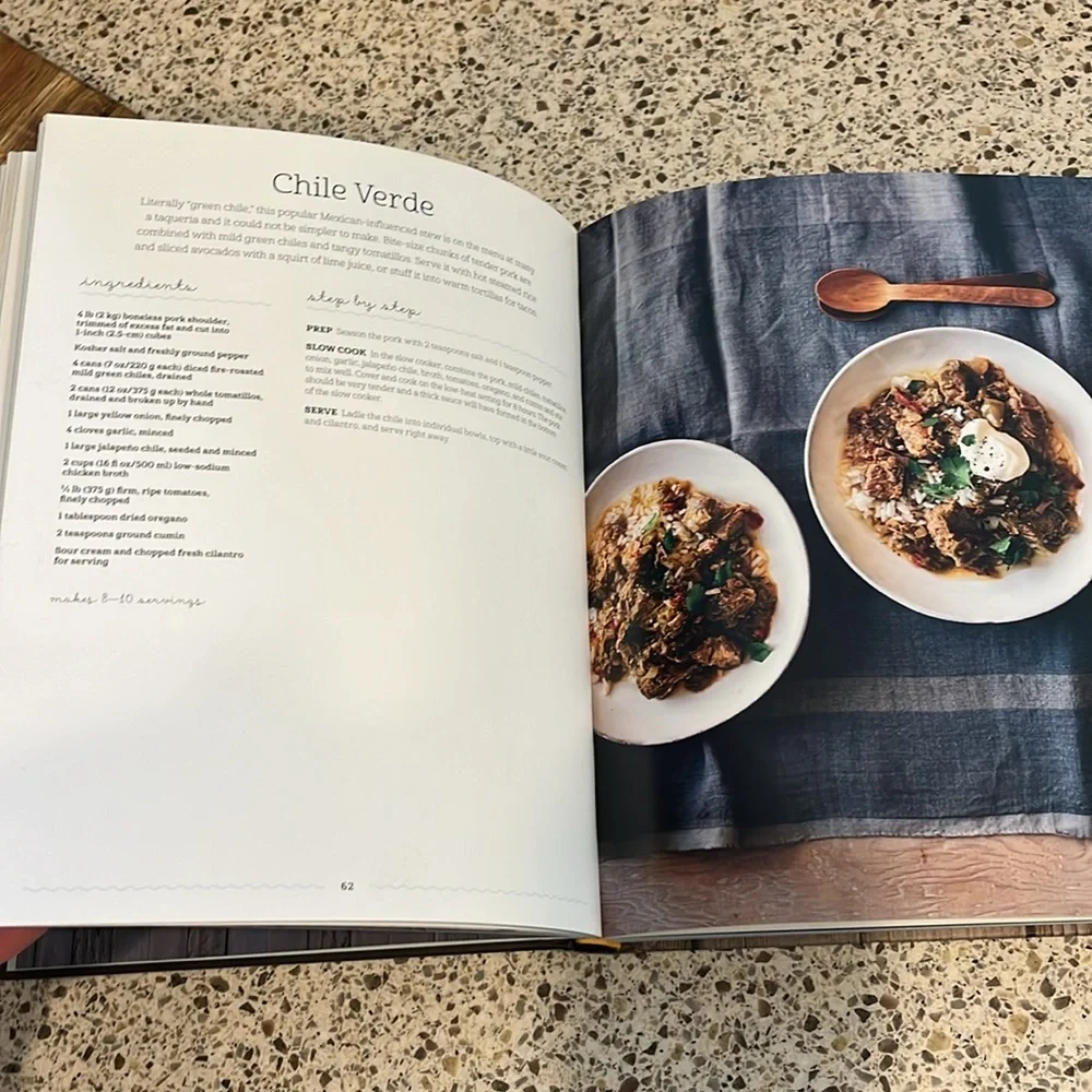 Williams Sonoma Quick Slow Cooker Recipe Book